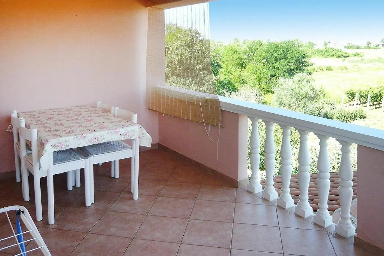 Apartments Ljilja In Privlaka, Near Sandy Beach Privlaka