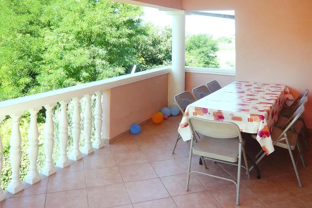 Apartments Ljilja In Privlaka, Near Sandy Beach Privlaka   Privlaka (Zadar)