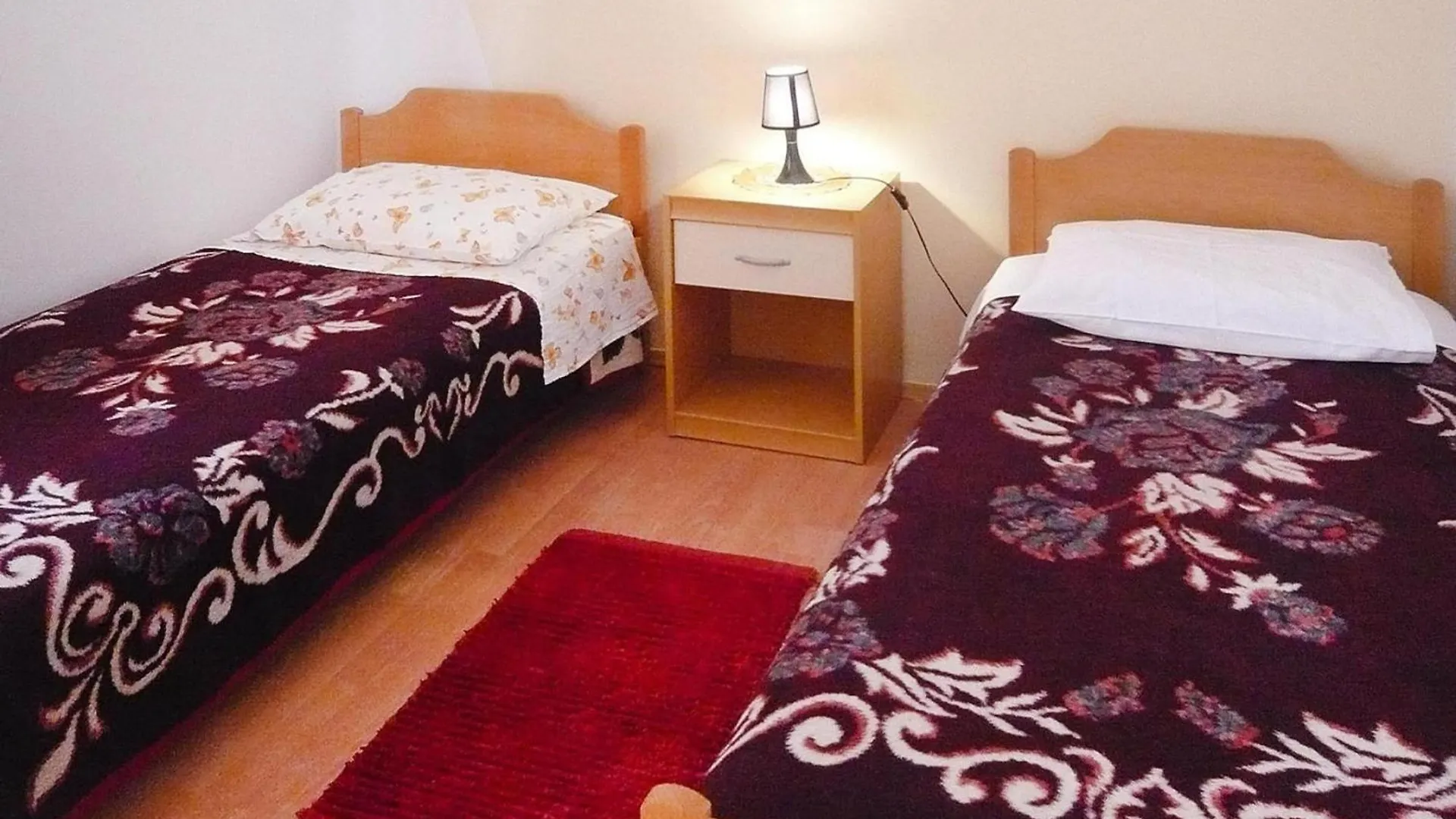 Apartments Ljilja In Privlaka, Near Sandy Beach Privlaka