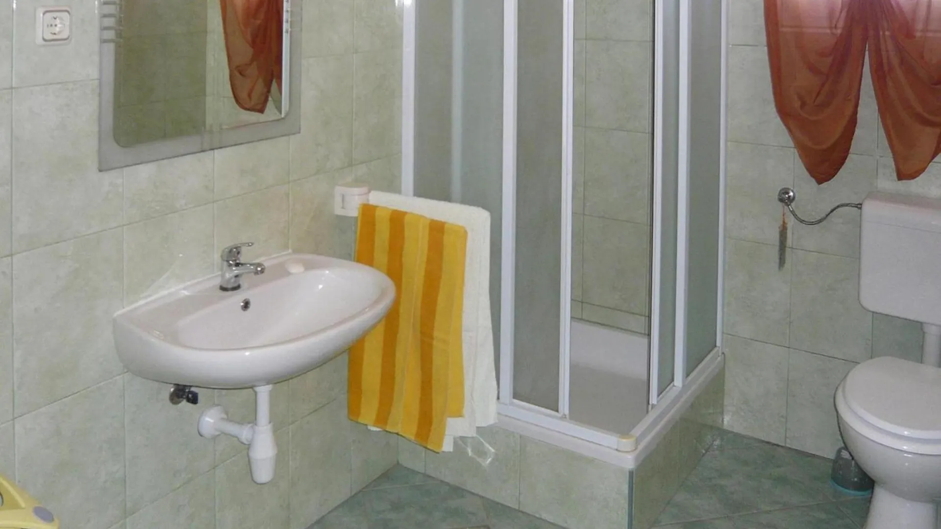 Apartments Ljilja In Privlaka, Near Sandy Beach Privlaka  0*, Privlaka (Zadar)