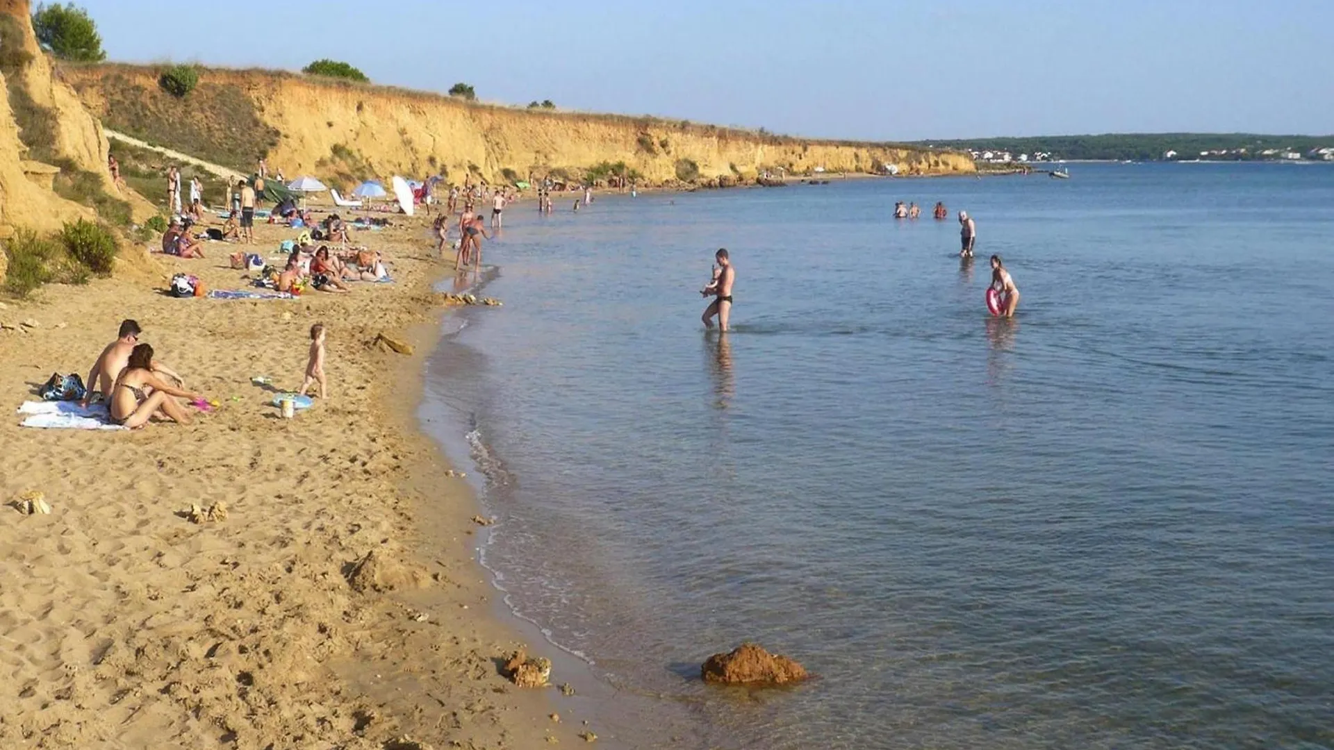 Apartments Ljilja In Privlaka, Near Sandy Beach Privlaka