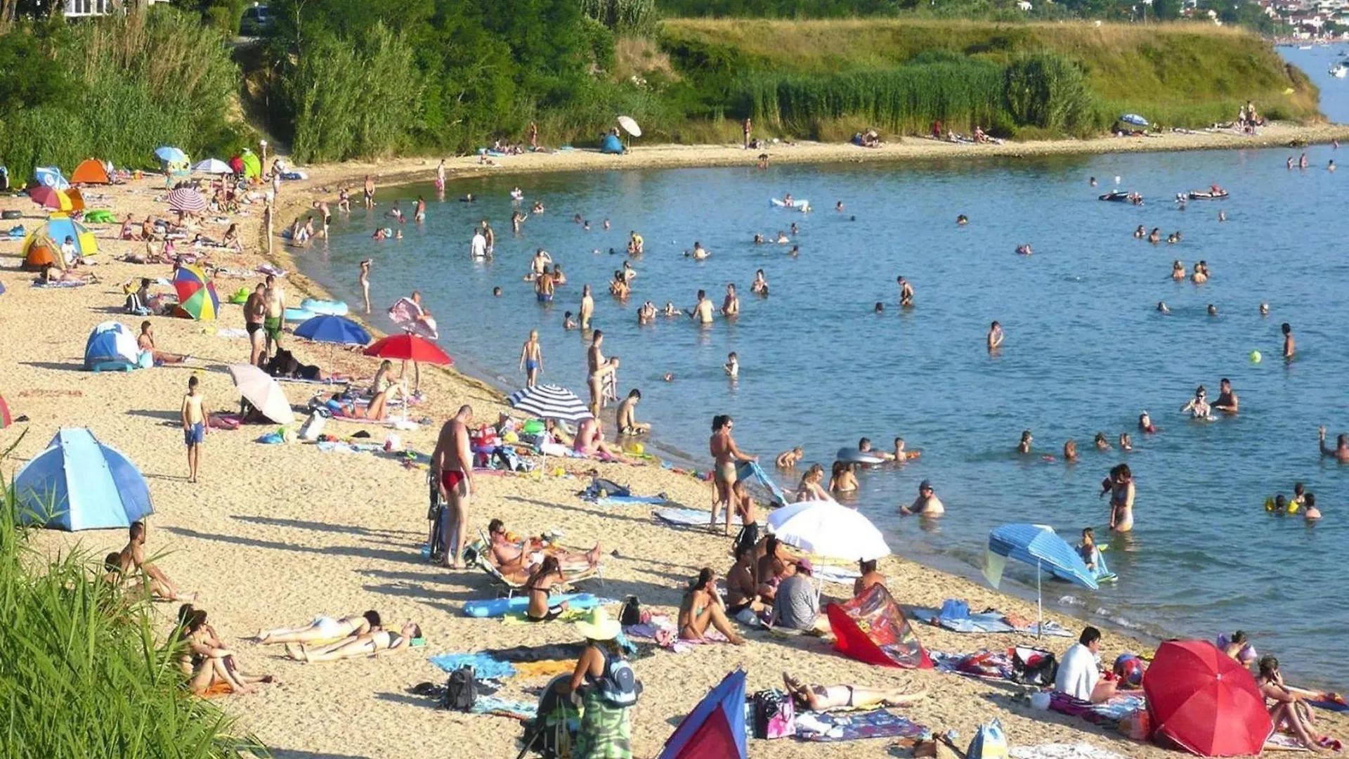 Apartments Ljilja In Privlaka, Near Sandy Beach