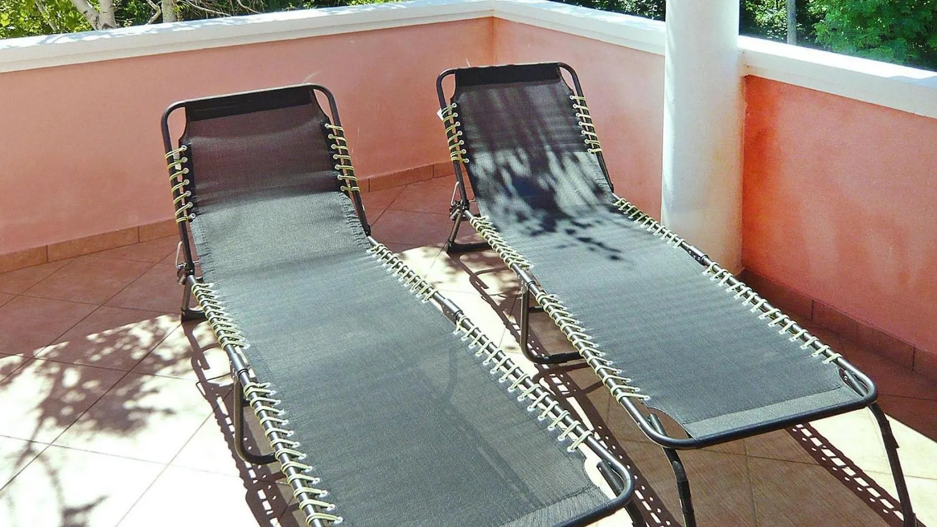 Apartments Ljilja In Privlaka, Near Sandy Beach Privlaka  Croatia