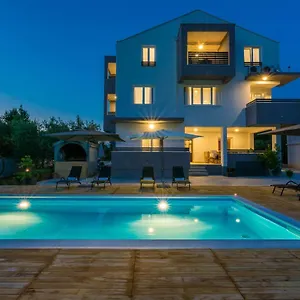 Petar's Dream 3 Privlaka (Zadar)
